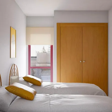Luxury In Sevilla - Pool, Terrace & Gameroom Apartment