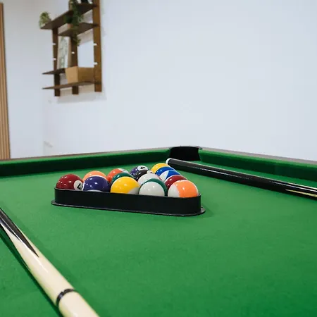 Apartment Luxury In Sevilla - Pool, Terrace & Gameroom *