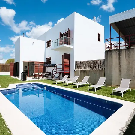 Luxury In Sevilla - Pool, Terrace & Gameroom Apartment