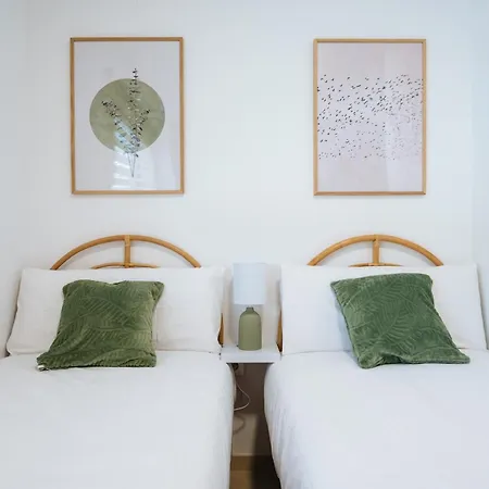 Apartment Luxury In Sevilla - Pool, Terrace & Gameroom